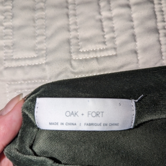 OAK + FORT Forest Green Velvet Long Sleeves Mock Neck Top Size Small - Picture 6 of 8